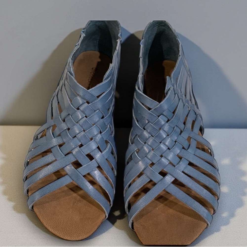 CHOCOLAT BLU x SUNDANCE Women's "Viva" Blue Leather & Suede Sandals  (8)